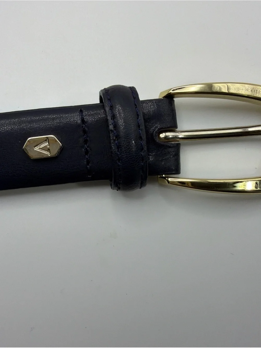 Classic Retro 1997 Liz Claiborne Navy Leather Belt Size Large Gold SilverBuckle.